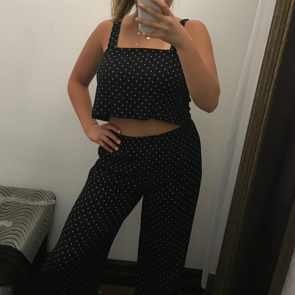 BLACK TWO PIECE SET